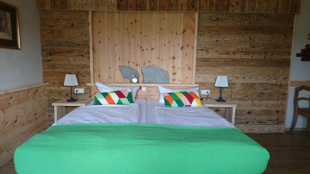 Hotel & Auberge Le Journal St. Wendel Buitenkant foto