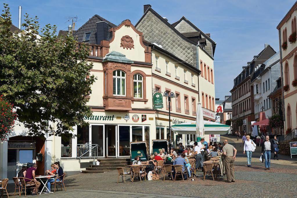 Hotel & Auberge Le Journal St. Wendel Buitenkant foto