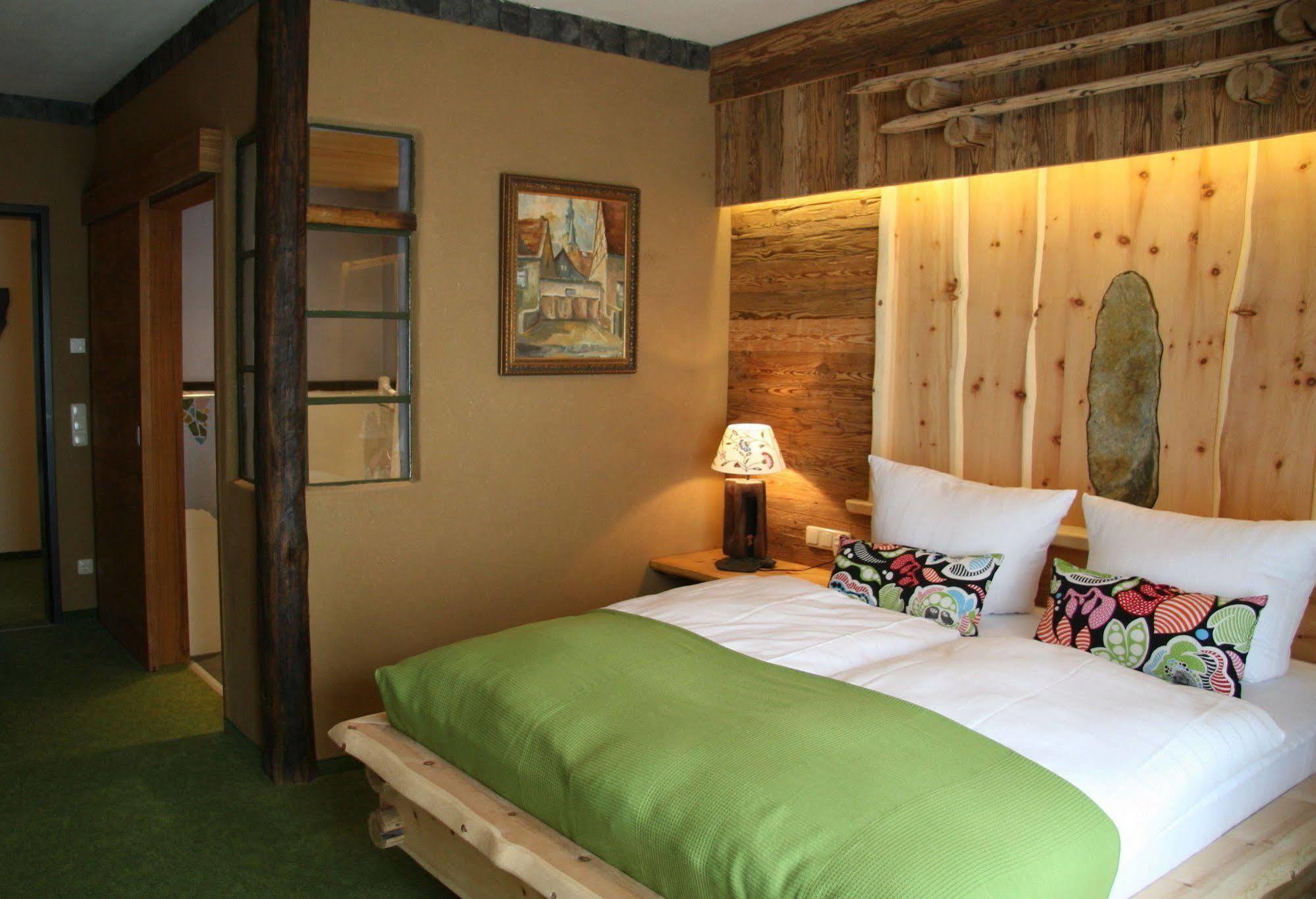 Hotel & Auberge Le Journal St. Wendel Buitenkant foto